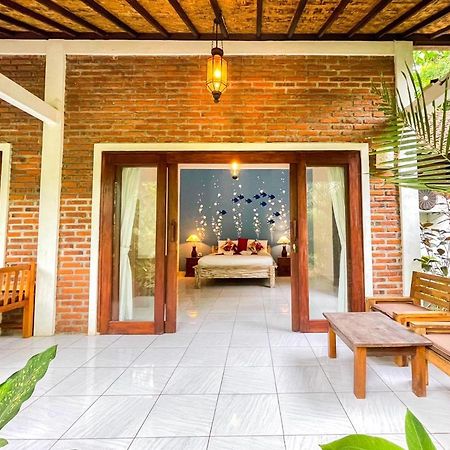 Enak Bungalow Amed Екстериор снимка