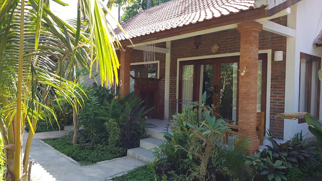 Enak Bungalow Amed Екстериор снимка